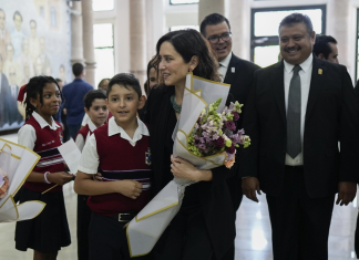 “Los he conquistado”, dice Ayuso sobre su visita a México
