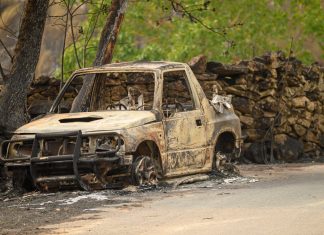 Consultorio: ¿Está tu casero obligado a devolverte la fianza que tuviste que pagar cuando te metieron en la cárcel por quemarle el coche a tu ex?