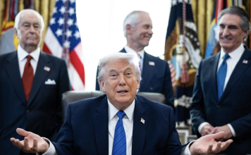 Trump anuncia la paz con Irán y adelanta que las mujeres norteamericanas deberán llevar velo