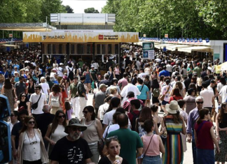 Amazon empieza a recibir los pedidos de los lectores que fueron a la Feria del Libro de Madrid a apuntar títulos