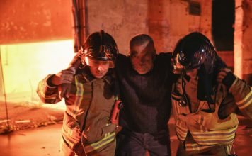 Un negacionista climático asegura que haber perdido su casa en un incendio es totalmente normal en esta época del año
