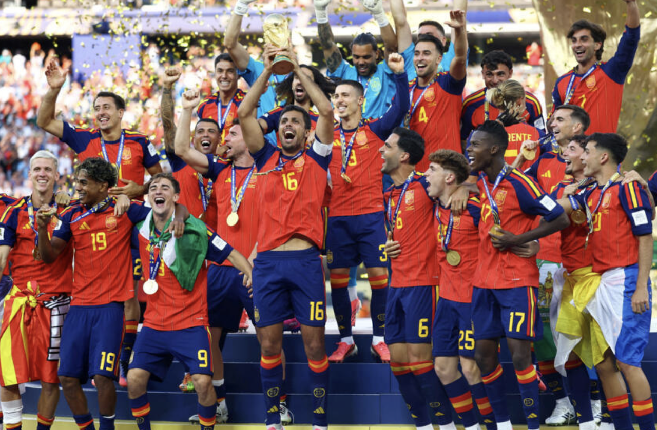 España vence por la mínima a una Argentina claramente superior